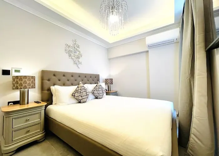 Beautiful 4-bedroom Townhouse In