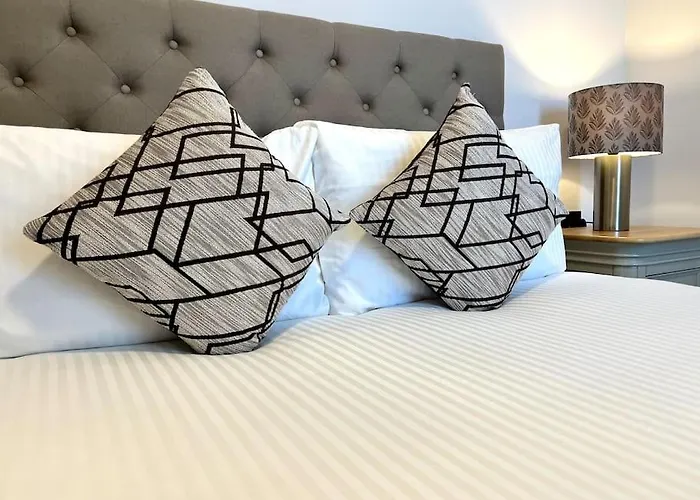 Beautiful 4-bedroom Townhouse In * Sliema